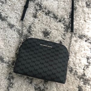 Michael Kors crossbody purse